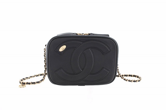 49m❣️CHANELリボンブティック1ロールXmas❣️ ポーチが可愛すぎる♡CHANELホリデー限定セットGETしました