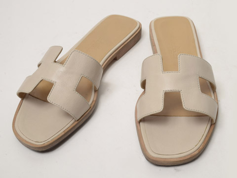 美品 エルメス サンダル 37 オラン 24cm ベージュ エトゥープ ゴールド