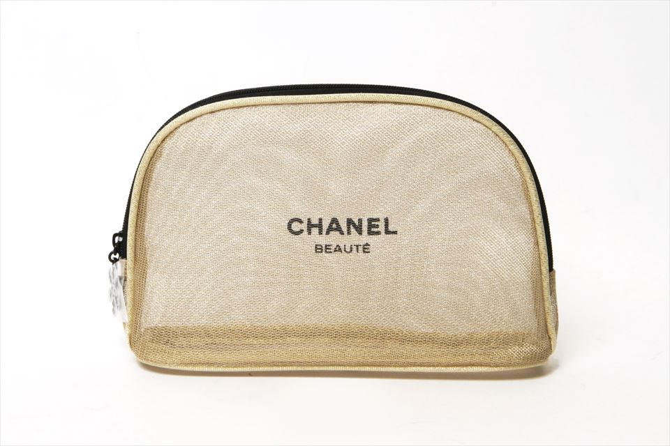 CHANEL ノベルティ　化粧ポーチ