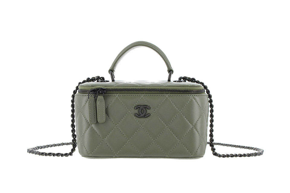 マトラッセ　バニティ　チェーンショルダー　トップハンドル　ラムスキン　カーキ　ブラック金具　未使用