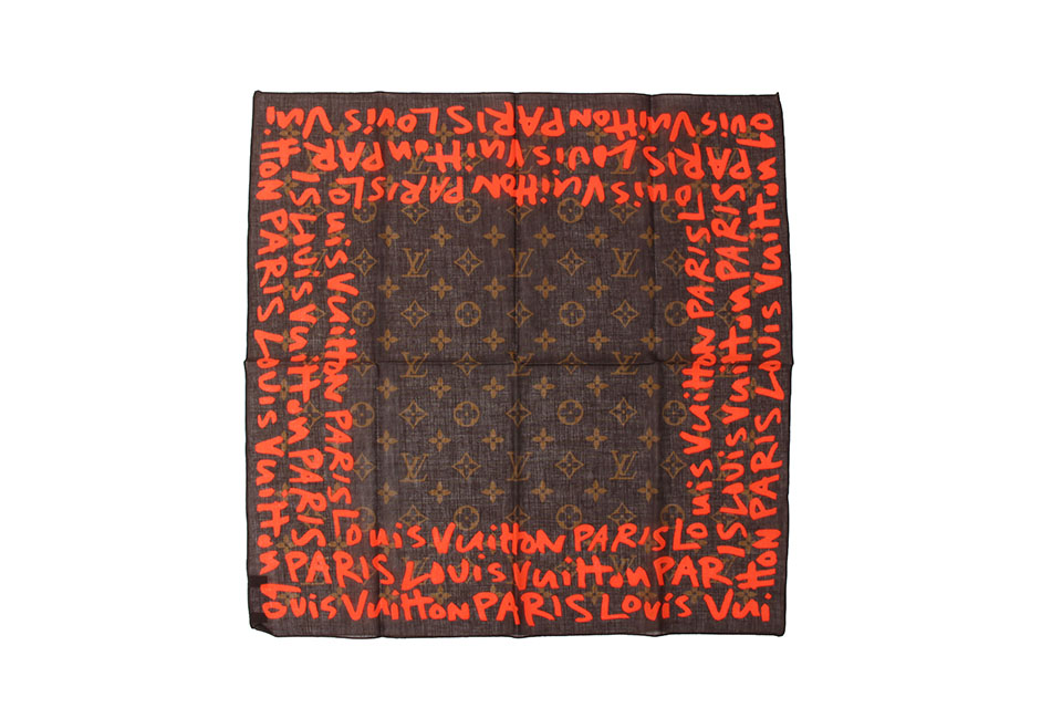 バンダナ(ハンカチ)　モノグラムグラフィティ　オレンジ　未使用