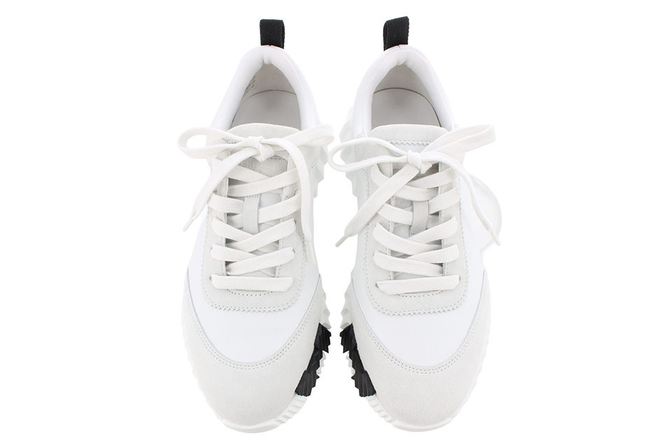 スニーカー　バウンシング　白/黒　#36　未使用