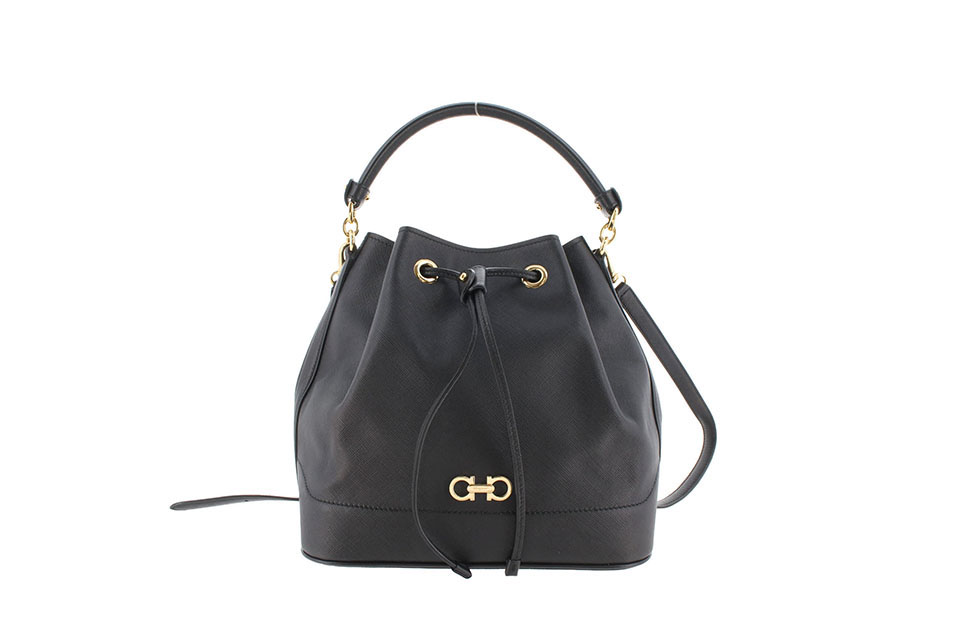 ガンチーニ　巾着　2WAYショルダー　レザー　黒　ゴールド金具