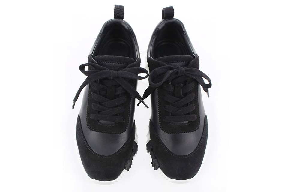 スニーカー　バウンシング　黒/白　#37.5　未使用