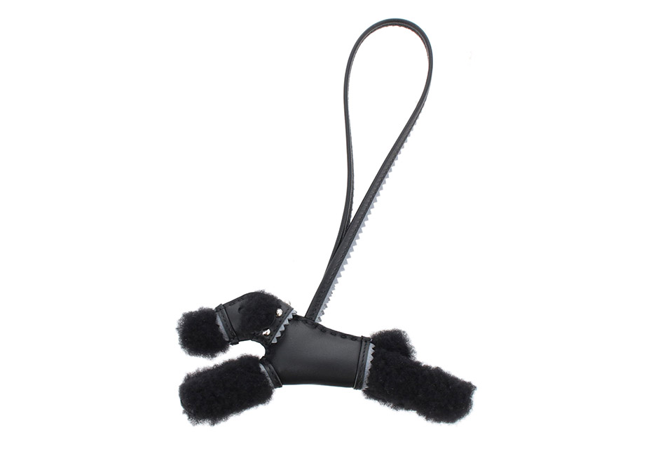 バディ チャーム 首輪付き　アニオン/ムートン　黒/グリパンタン　シルバー金具　K刻印　新品