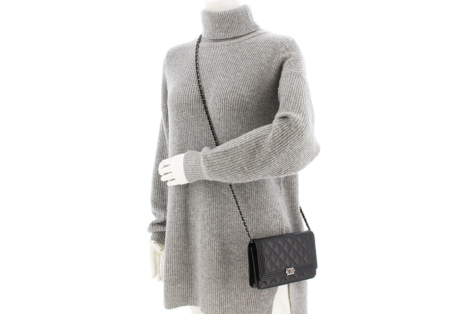 チェーンウォレット【CHANEL】24-25AW ボーイシャネル チェーンウォレット 黒 ヴィンテージシルバー