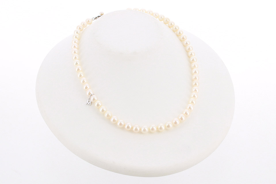パールネックレス シルバークラスプ Mチャーム付き 6.5mm〜7.0mm