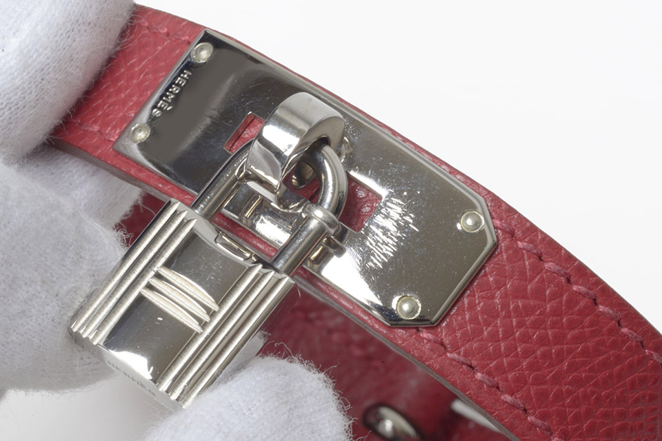 【美品】HERMES エルメス　首輪　ドッグチョーカー　ケリー　レザー　レッド ドッグチョーカー(首輪) ケリー クシュベル 赤 シルバー金具