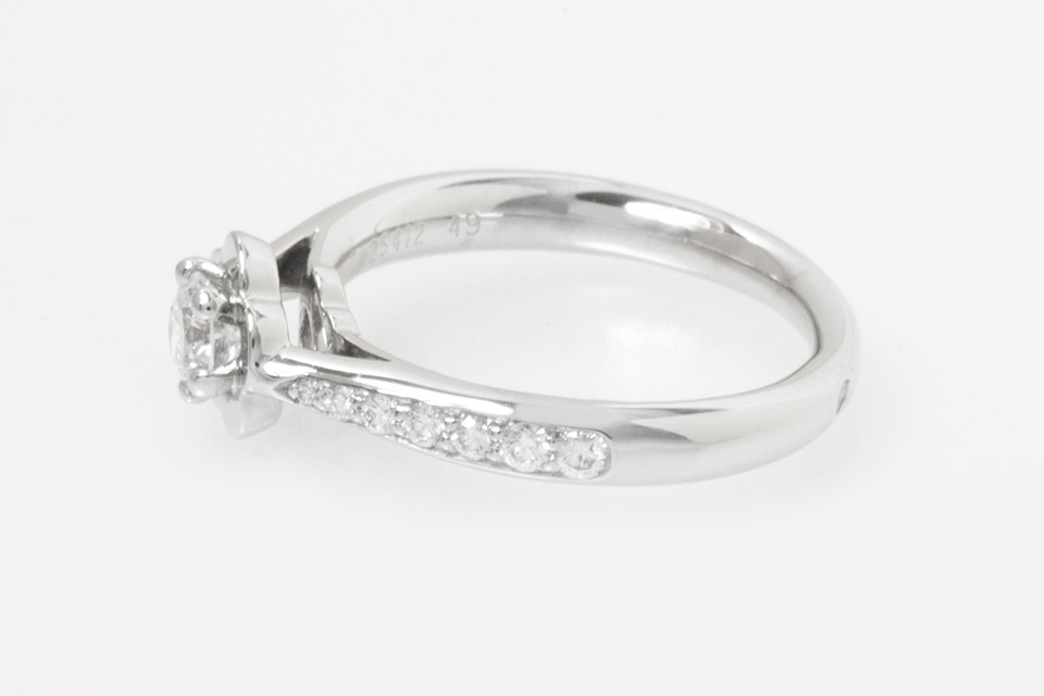 カメリア ダイヤリング K18WG 約0.25ct #49