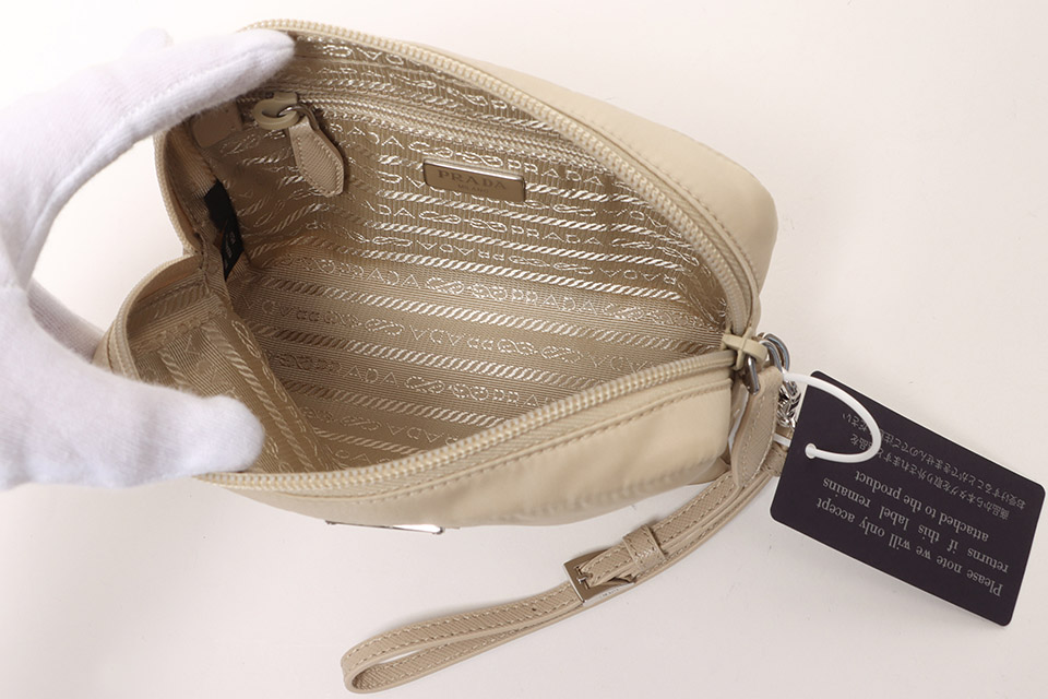ナイロンポーチ ReーNylon サンドベージュ 1NE021 新品