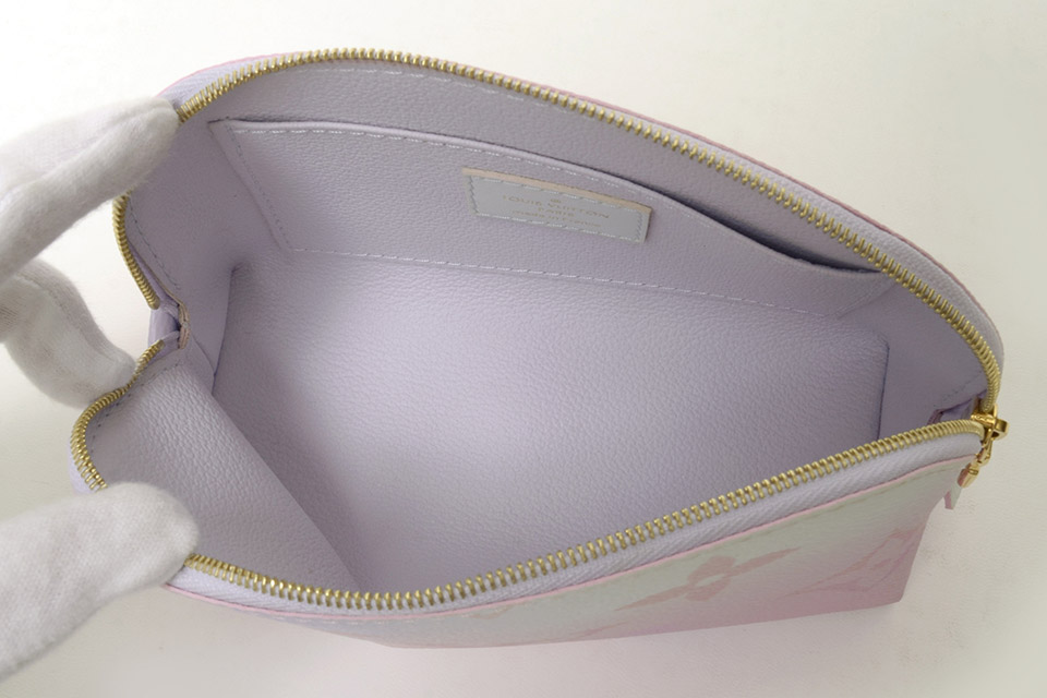 Louis Vuitton モノグラムポシェットコスメティックポーチ ルイヴィトンアンプラント ポシェット コスメティック 14145