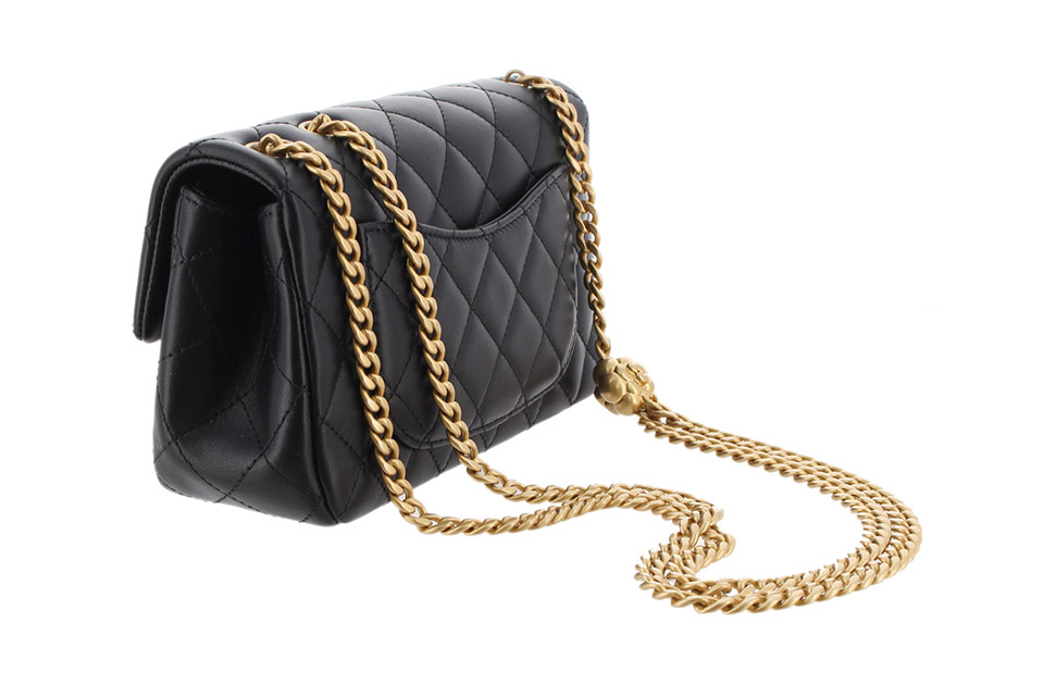 【極美品】CHANELミニマトラッセ クラシック ラムスキン ゴールド金具 ◎本物 美品 CHANEL シャネル ミニマトラッセ ターンロック ショルダー