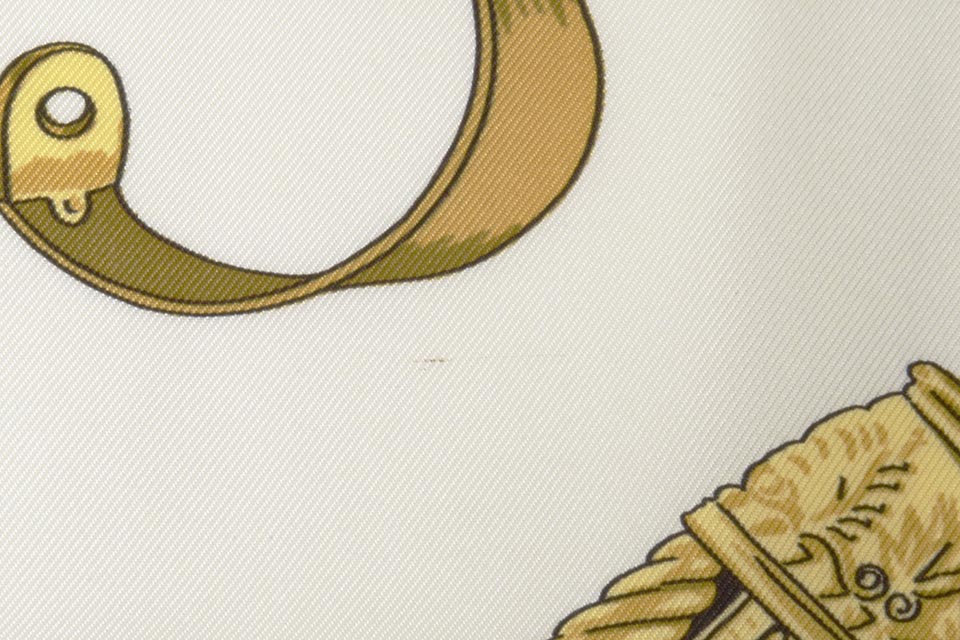 スカーフ 白/ゴールド タグなし