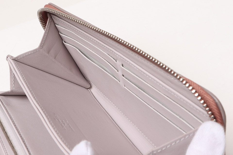 ジッピーウォレット ラウンドファスナー長財布 ボアドゥローズ M69427