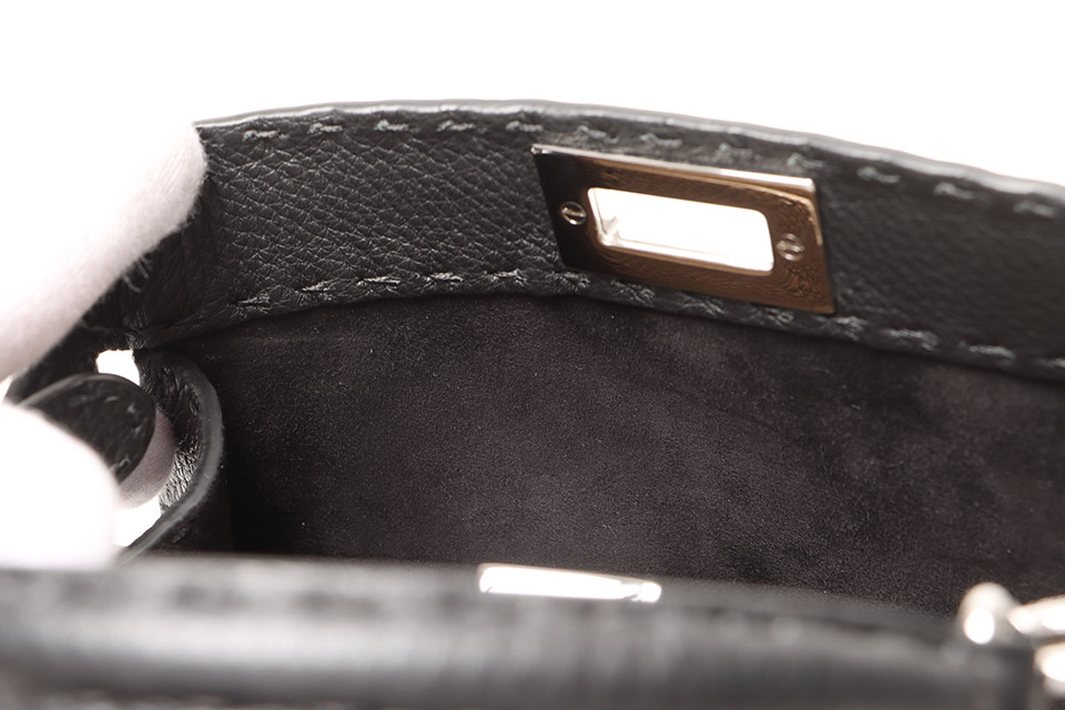 ピーカブー アイシーユー スモール セレリア レザー 黒 シルバー金具